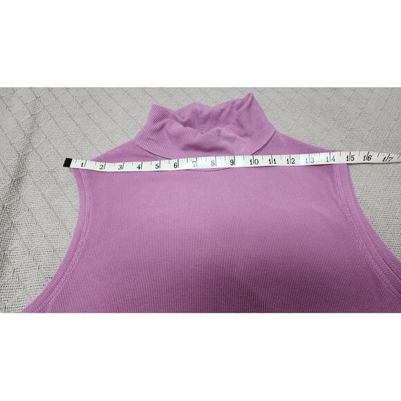 White Stag Vintage Lavender Stretchy Sleeveless Turtleneck Women's Size Small - Picture 3 of 8